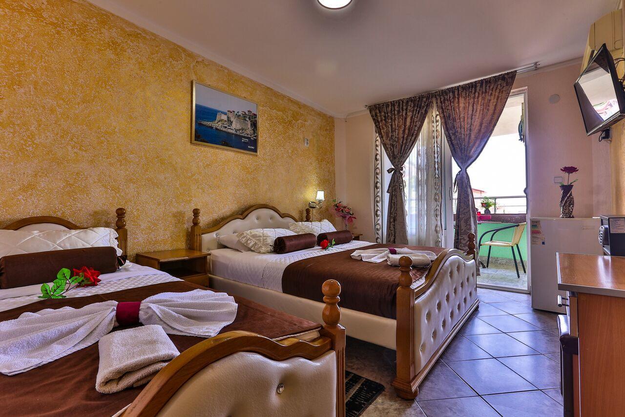Hotel Hoti Ulcinj Exterior foto