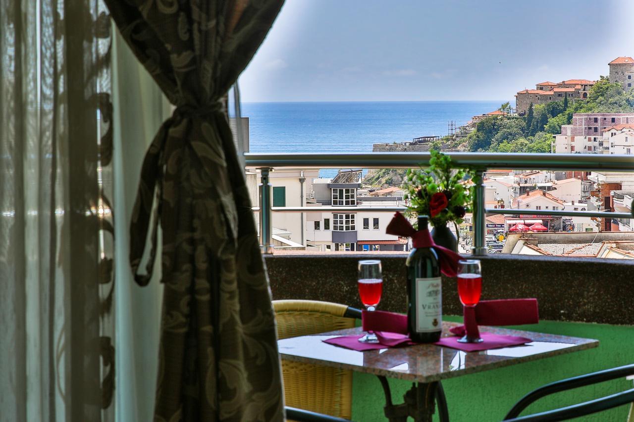 Hotel Hoti Ulcinj Exterior foto